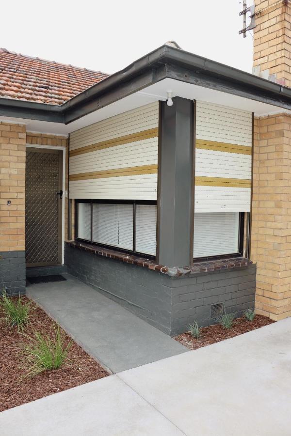 Sunny House - Melbourne Airport Home Exterior photo