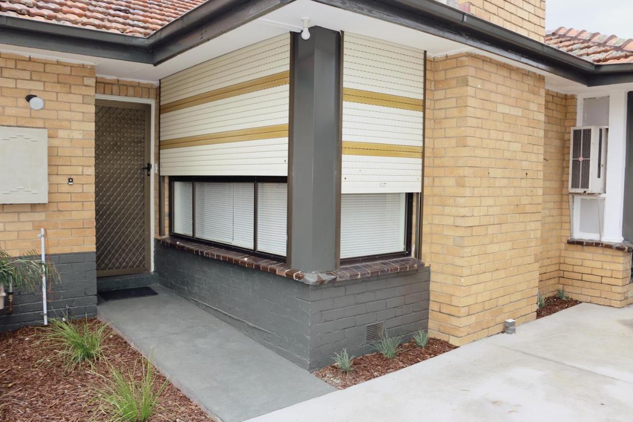 Sunny House - Melbourne Airport Home Exterior photo