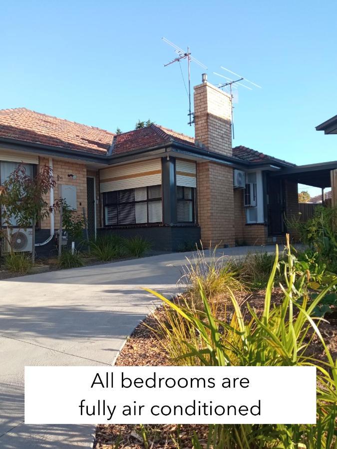 Sunny House - Melbourne Airport Home Exterior photo